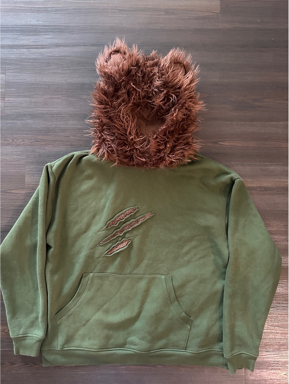 Universal Epic Universe Werewolf Wolf Man Fur Trim Claw marks hoodie large
